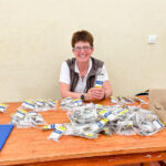 Wieder aufgearbeitete Brillen sind in Burundi angekommen. Foto: privat